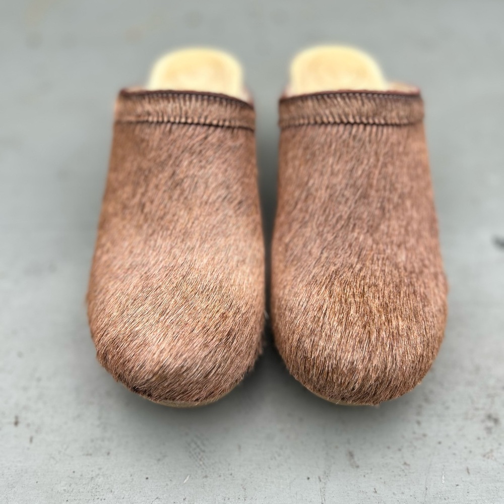 No. 6 Old School Clog pony hair size 39